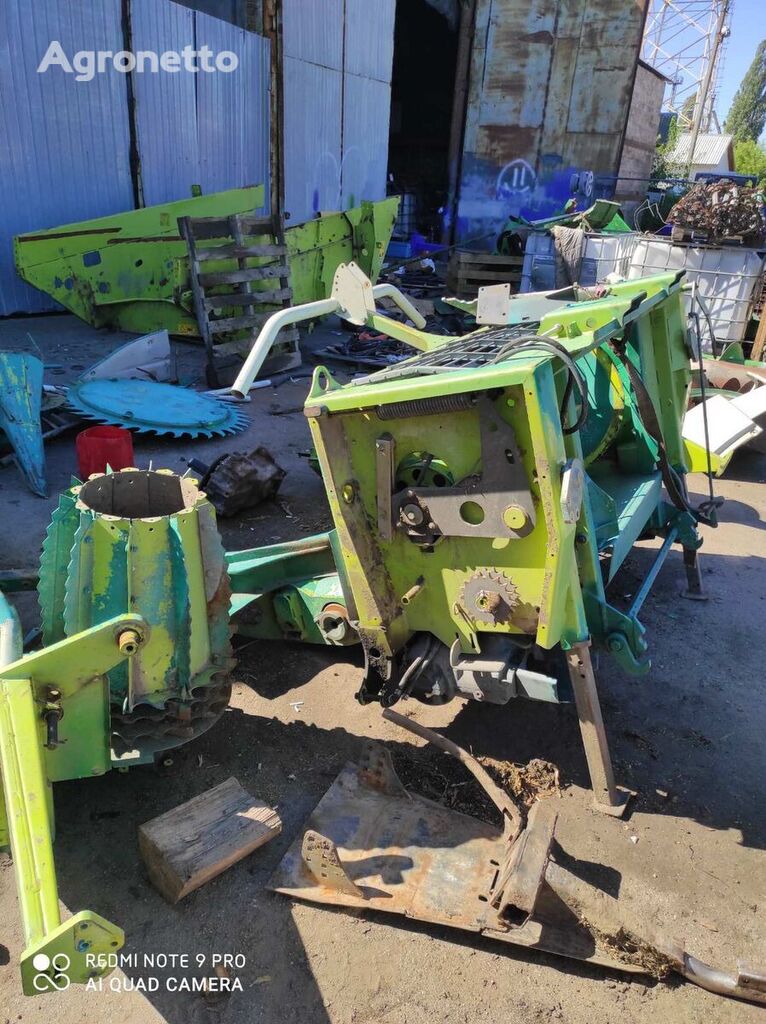 Claas RU 450 XTRA   corn header for parts