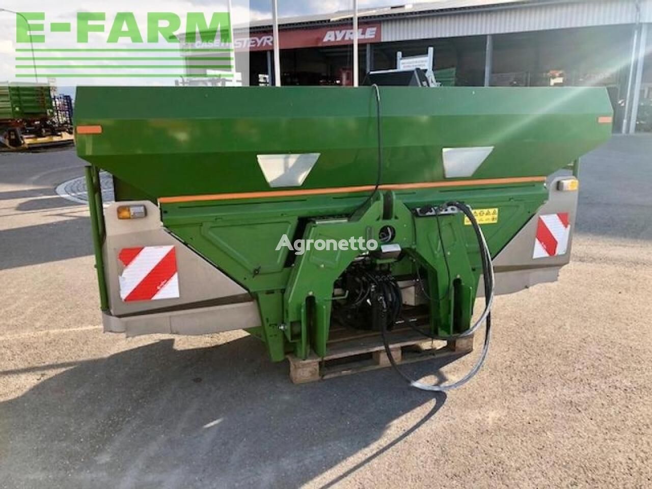 za-m 3000 hydro ultr mounted fertilizer spreader