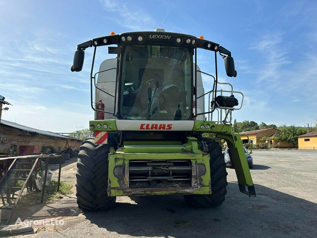 Claas Lexion 750 forage harvester
