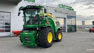 new John Deere 8500i forage harvester