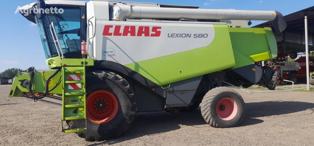 Claas LEXION 580 grain harvester