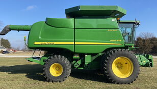 John Deere 9770 STS (є також 9660, S690, S670, 9680WTS) grain harvester