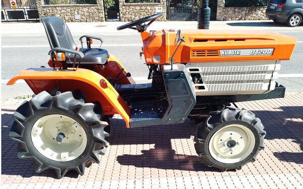 Kubota B 1200 mini tractor