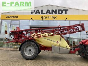 Hardi commander 4400 self-propelled sprayer