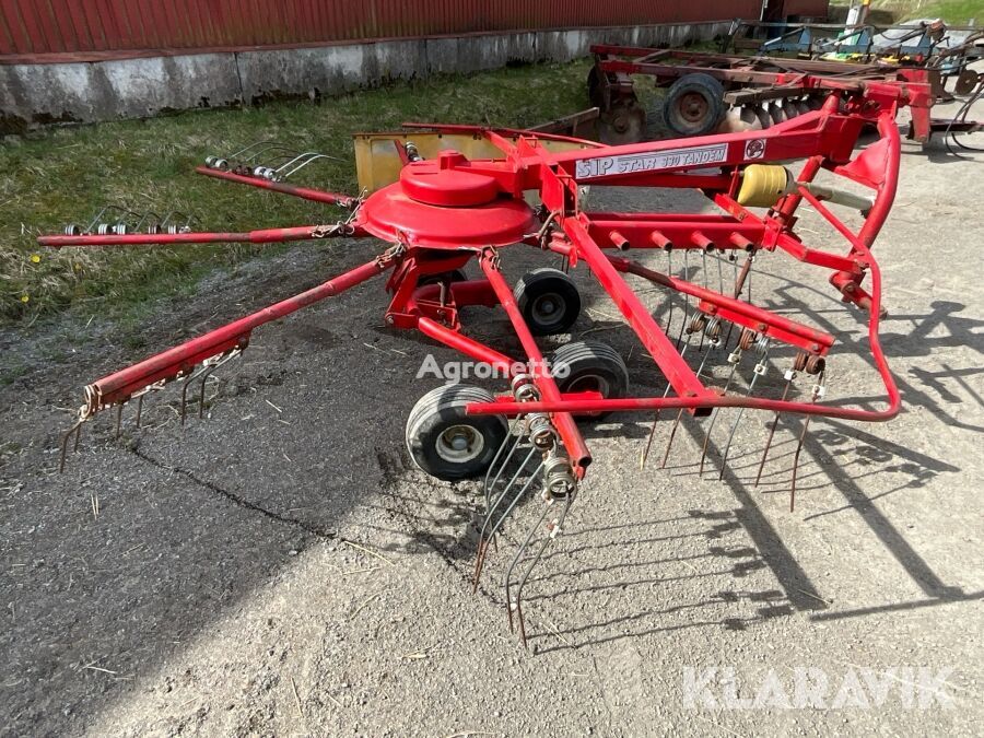 SIP 330 tandem tedder