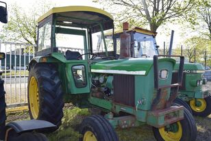 John Deere 2130 wheel tractor