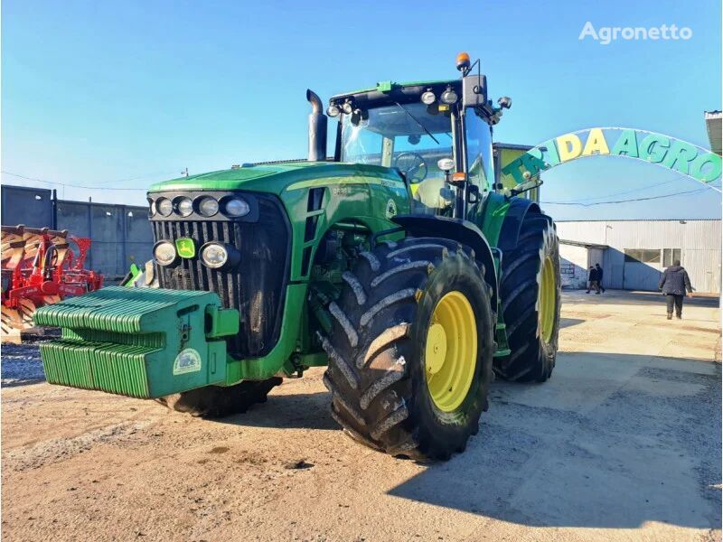 John Deere 8530 wheel tractor