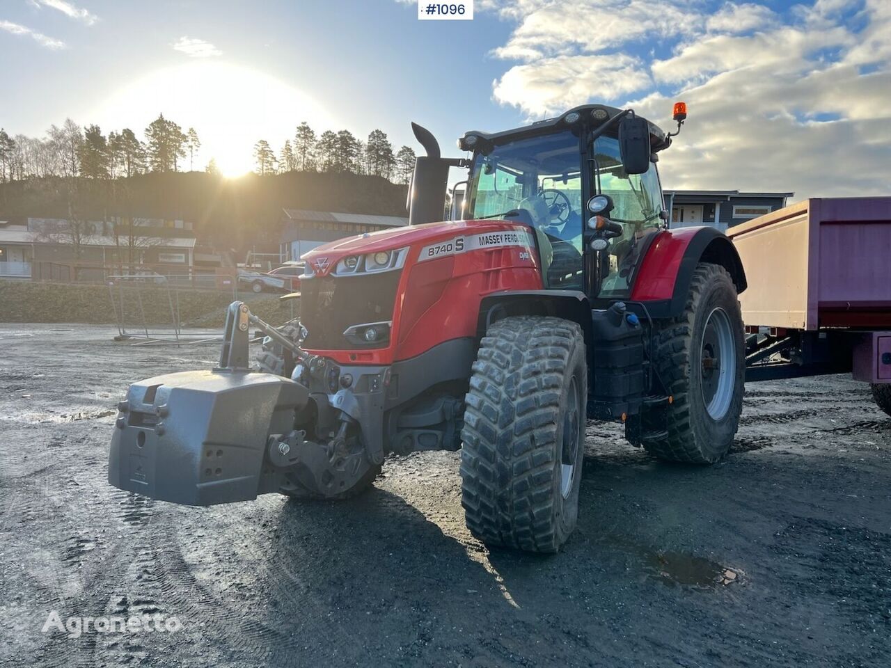 Massey Ferguson 8740 S wheel tractor
