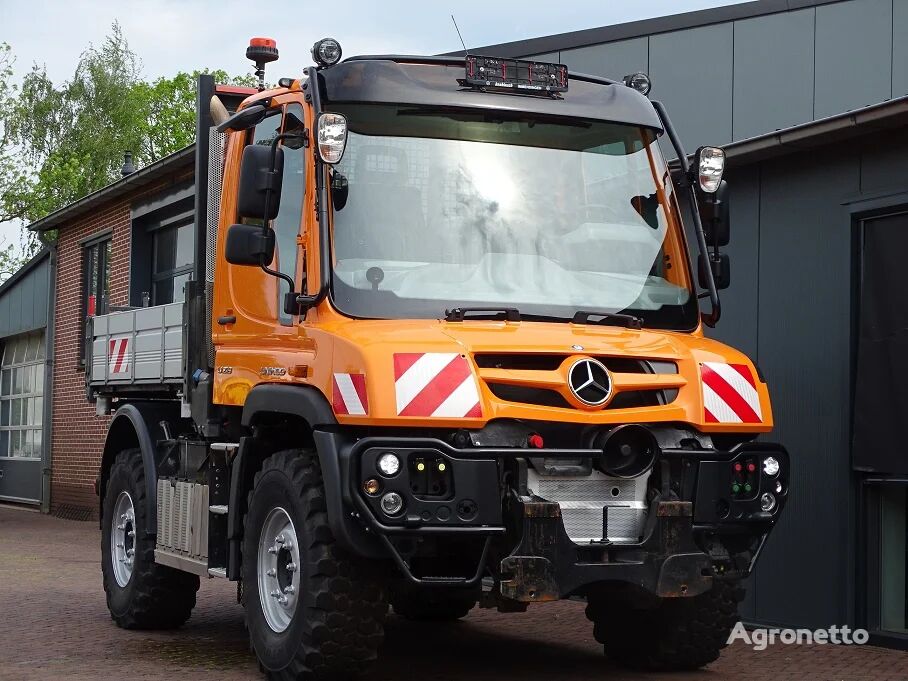 Unimog U218 4X4  3 ZITS HYDRAULIK ZAPFWELLE CAMERA 21TKM wheel tractor